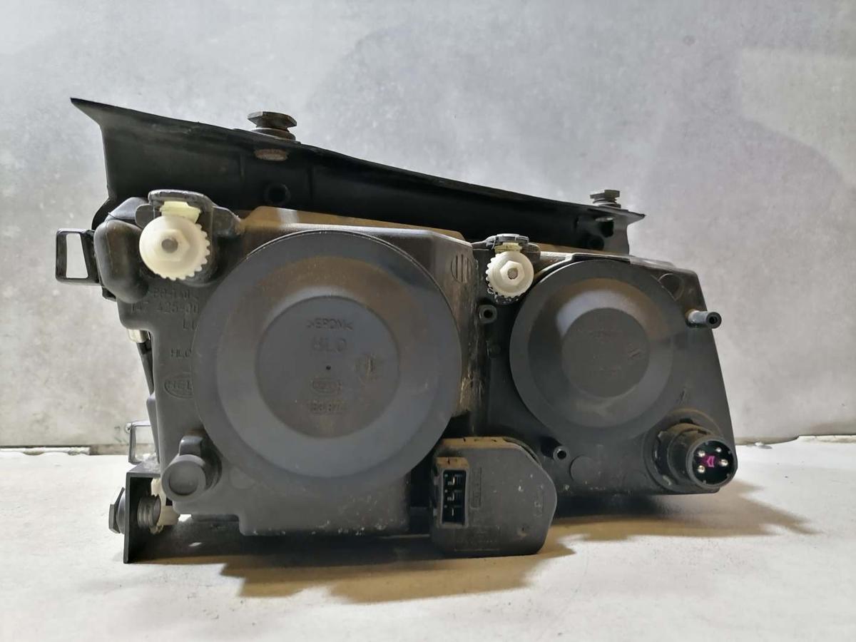VW Passat 3B original Scheinwerfer vorn links Halogen ohne Nebelscheinwerfer Bj.1999